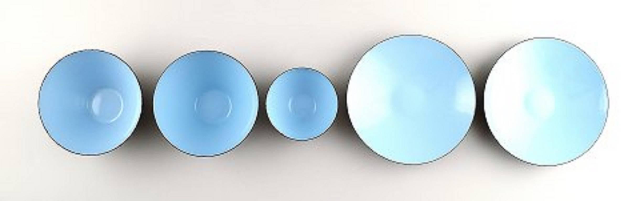 Scandinavian Modern Krenit 3 Bowls and Two Dishes by Herbert Krenchel, 1970s, Danish Design For Sale