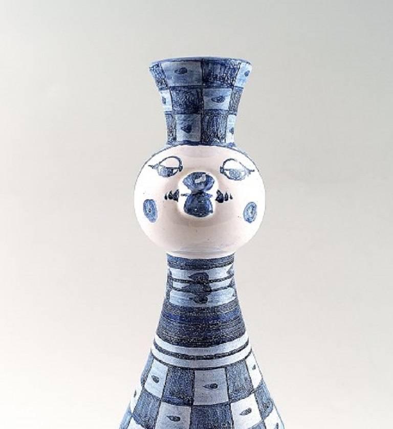 Bjorn Wiinblad unique ceramics candlestick / figurine, bird. Rare.

Measures: 29 x 17 cm.

Signed, 1979. Model number L72.

In perfect condition.
