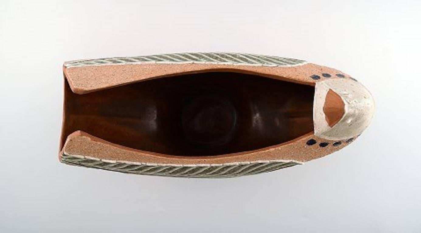 Suédois Grande figurine unique en céramique en forme d'oiseau de Thomas Nittsj, années 1960 en vente