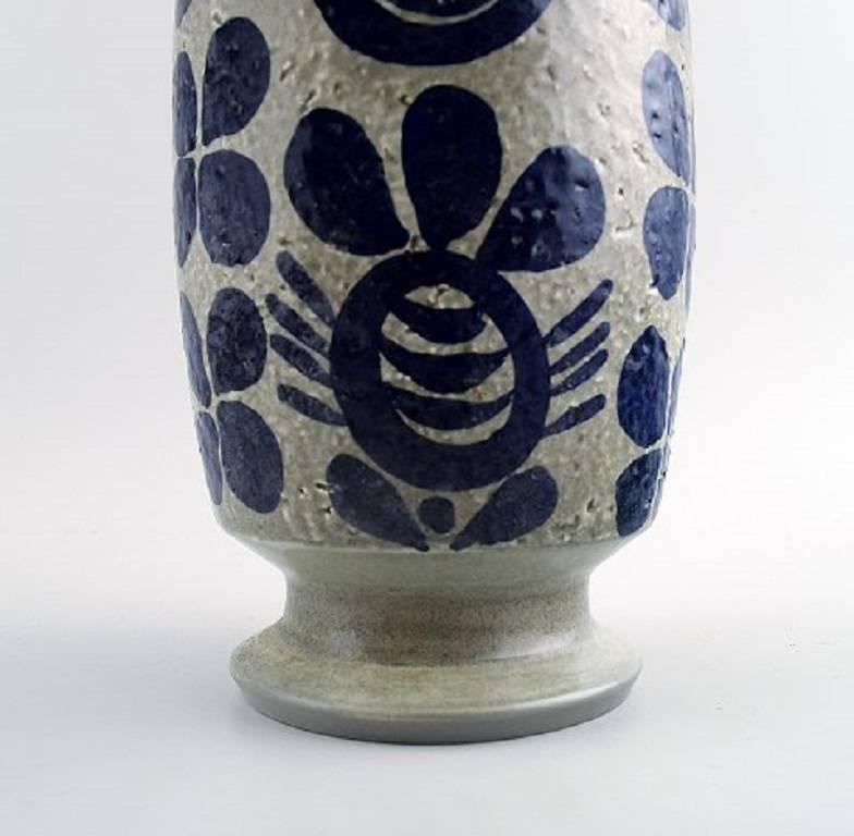Göran Andersson, Upsala-Ekeby Ceramic Vase, Dark Blue Decoration on Gray Base In Excellent Condition For Sale In Copenhagen, DK