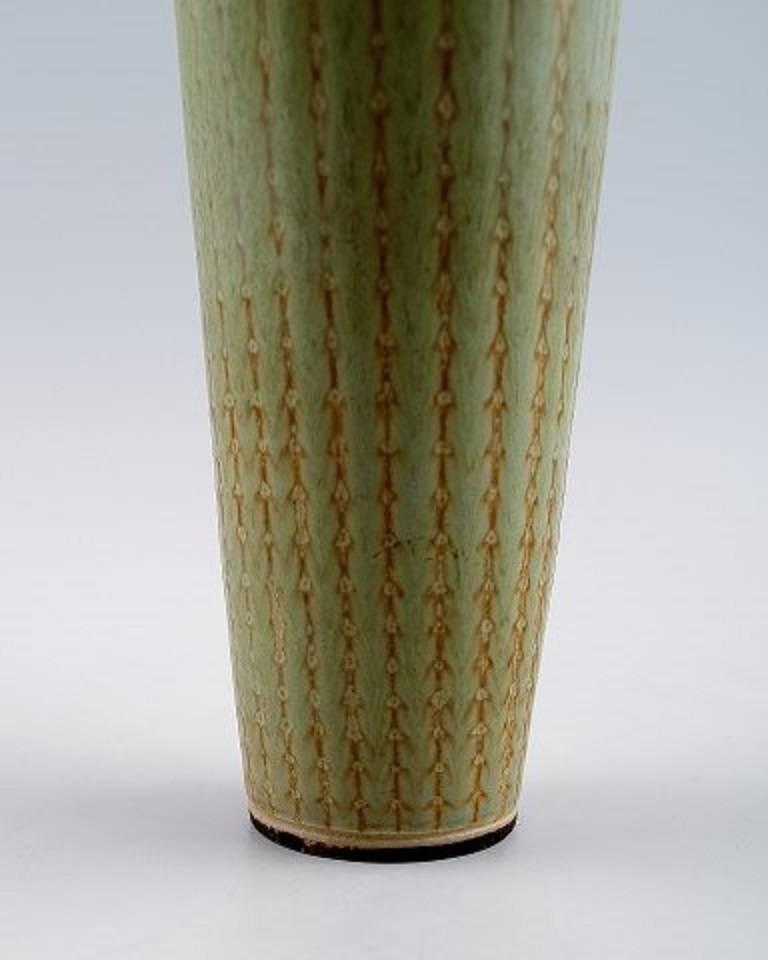 Scandinavian Modern Berndt Friberg Studio Hand Art Pottery Vase with a Narrow Neck, 1964 For Sale