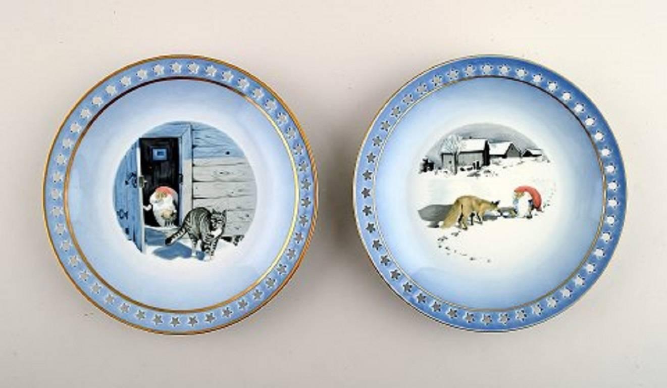 B&G (Bing & Grondahl) six cake plates / dessert plates. 

Christmas Service Harald Wiberg.

1. Quality, in perfect condition.

Measures 17.5 cm.

Marked.