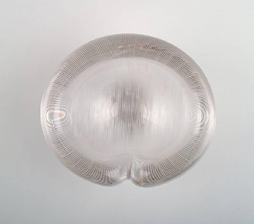 Scandinavian Modern Tapio Wirkkala for Iittala, Clear Glass Bowl with Engraved Decoration