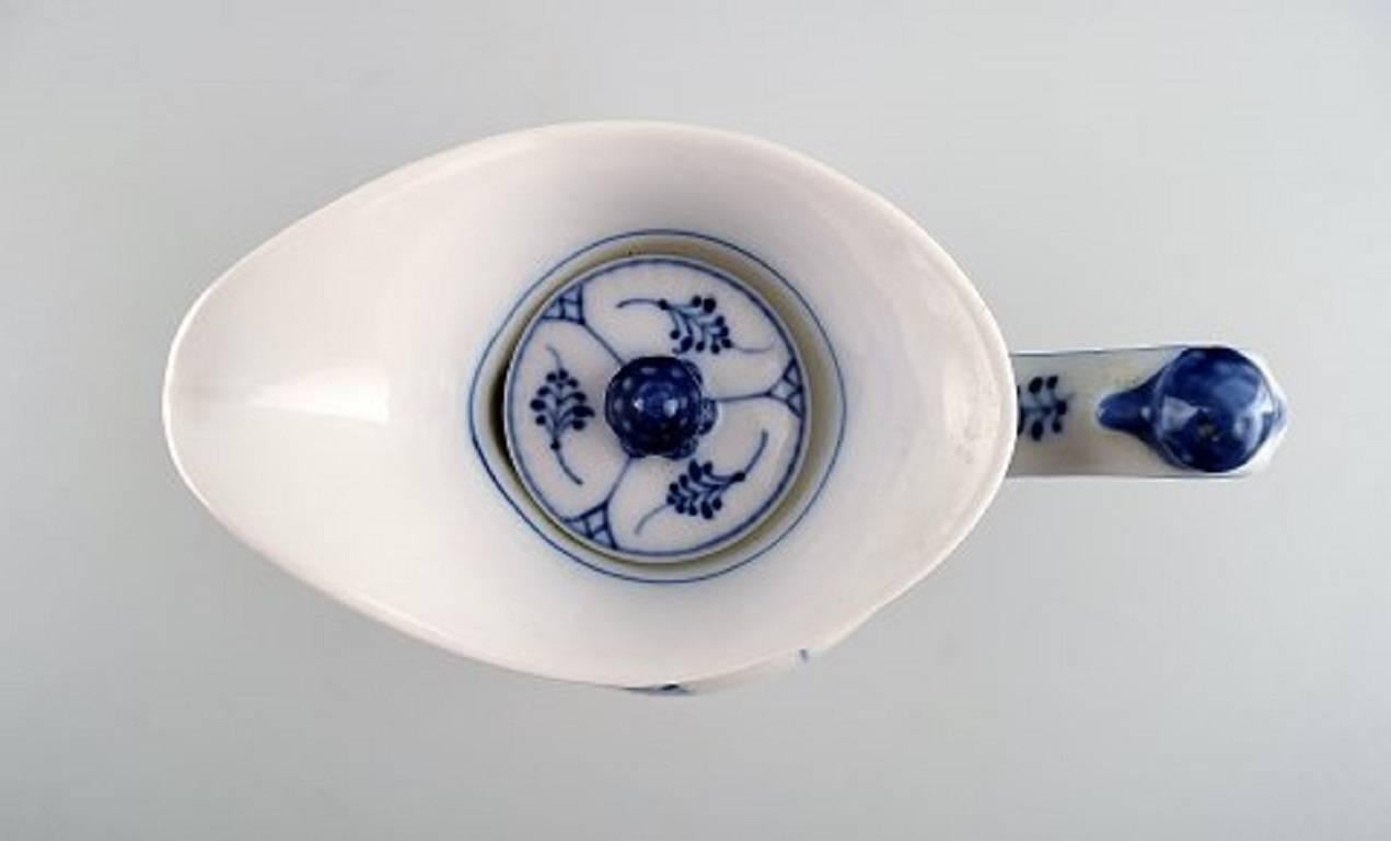 Danish Royal Copenhagen Blue Fluted Plain Chocolate Pot with Lid No. 482