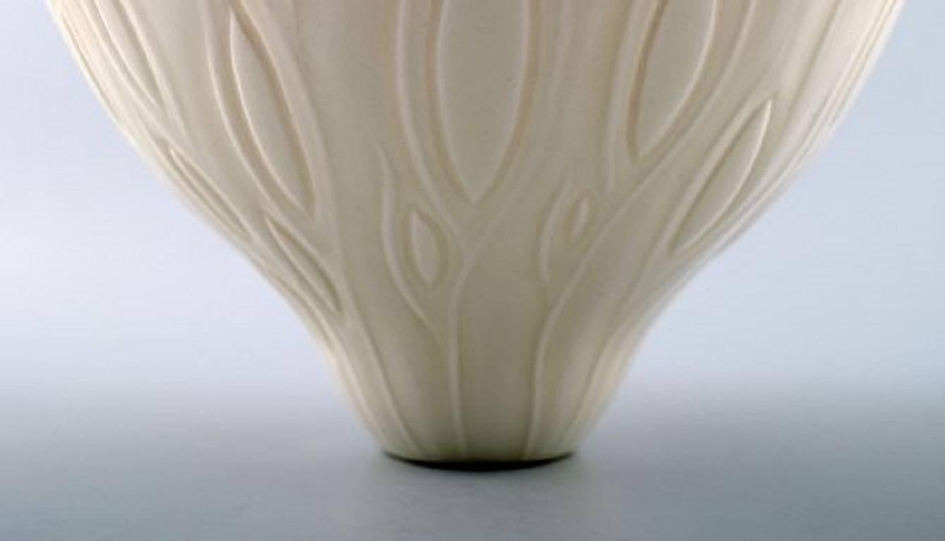 Danish Unique Gerd Bøgelund/Bogelund for Royal Copenhagen Bowl in Rice Porcelain For Sale