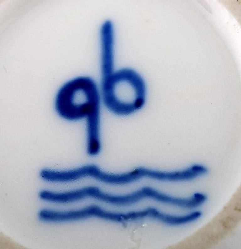 Unique Gerd Bøgelund/Bogelund for Royal Copenhagen Bowl in Rice Porcelain For Sale 1