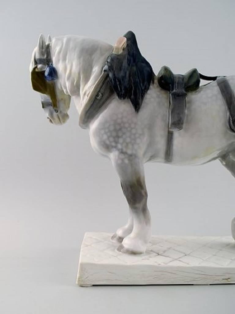 20ième siècle Cheval percheron / cheval de trait français avec harnais:: figurine Royal Copenhagen