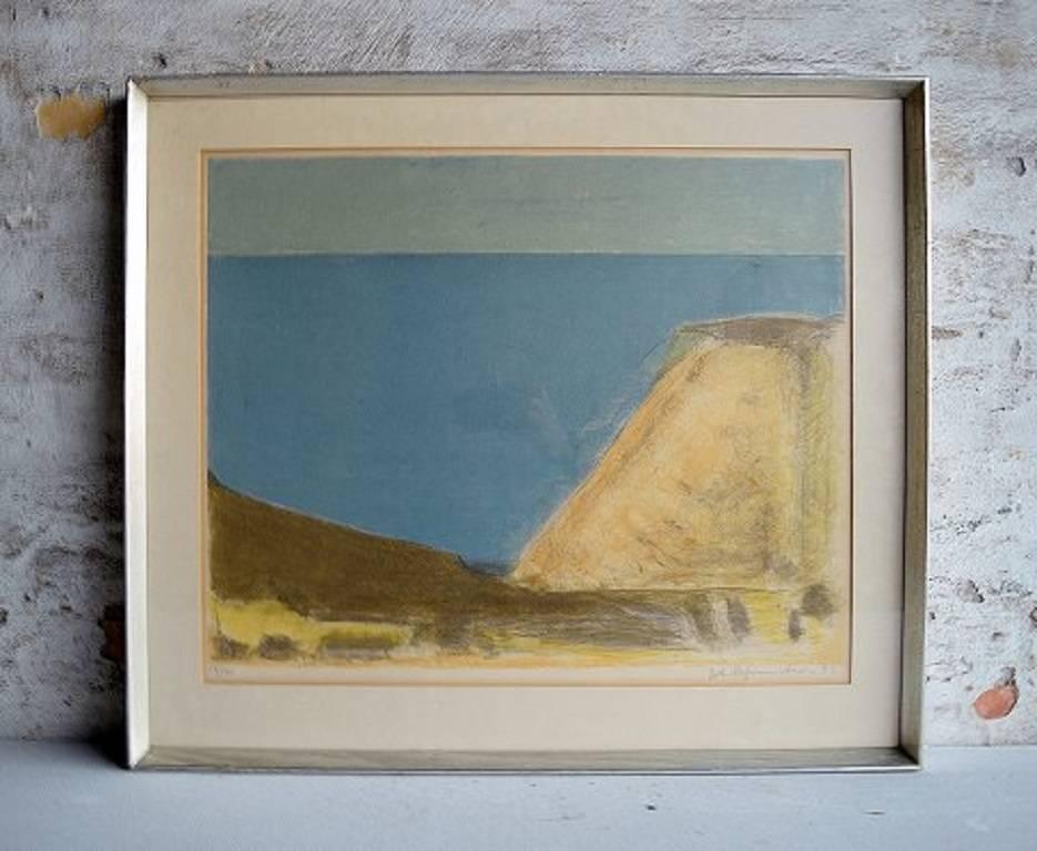 Johannes Hofmeister: Landscape by the sea. Lithograph in colors.

Sign. Johs. Hofmeister, 72. 

Number 19/130.

Visible size 55 x 45 cm. 

The frame measures 1.5 cm.

In perfect condition.