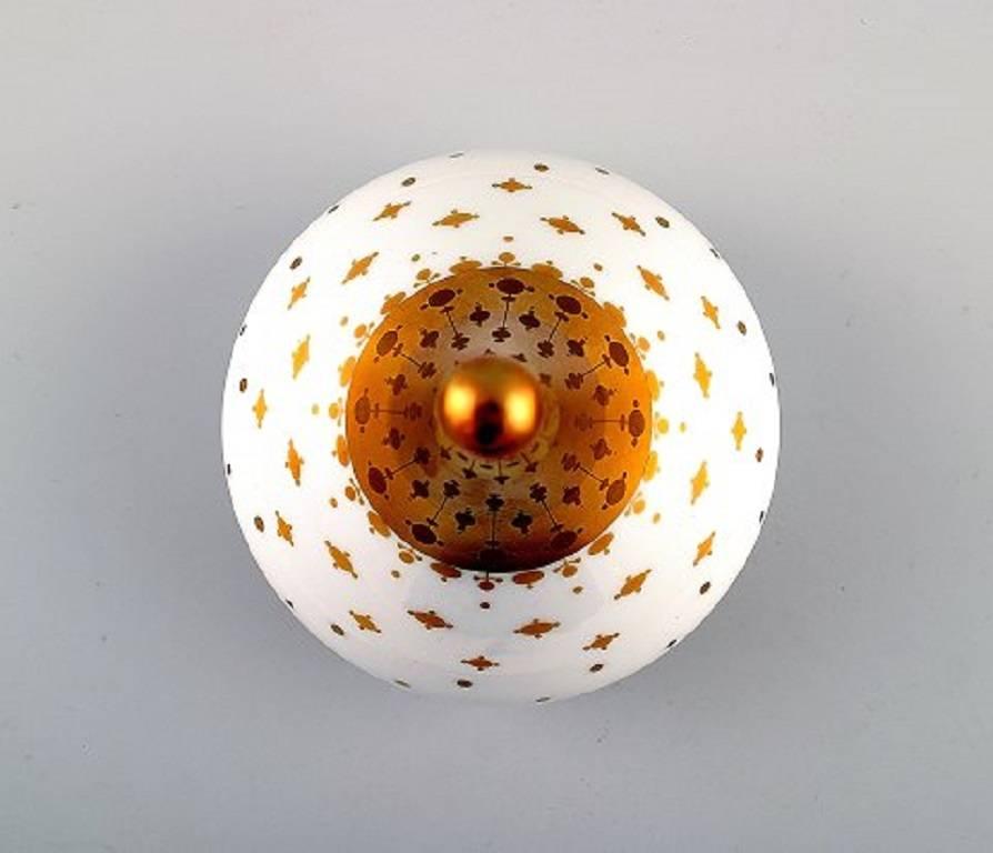 Rosenthal Studio Line, Bjorn Wiinblad Lidded Bowl in Porcelain In Excellent Condition In København, Copenhagen