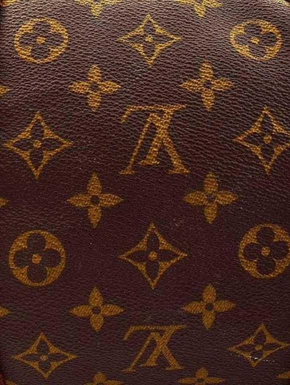 Louis Vuitton Vintage Monogram Keepall 55, Travel Duffel Bag at 1stDibs ...