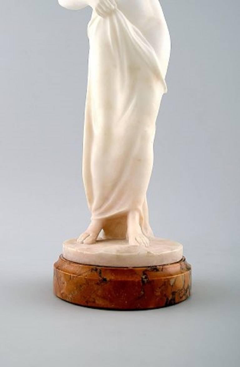 Large Figure of Naked Woman in Alabaster on Marble Base, Early 20th Century 3
