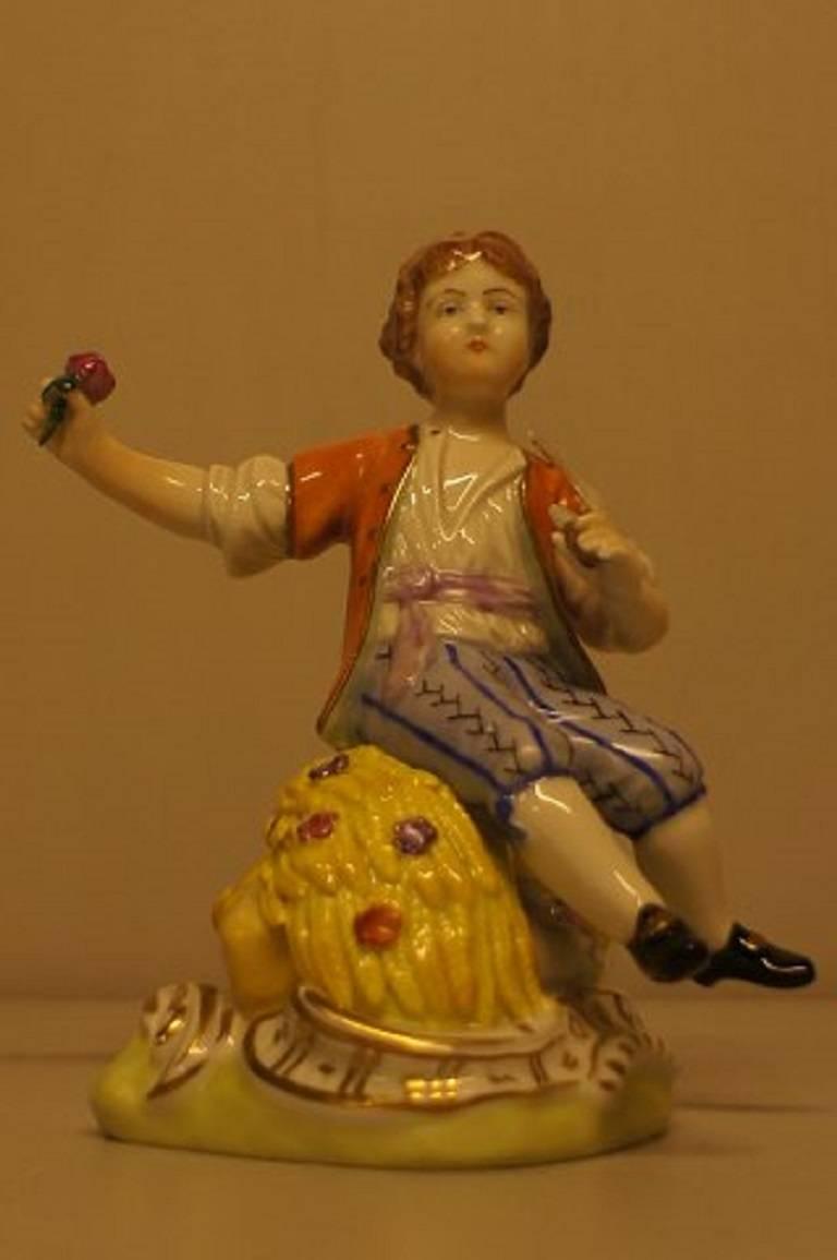 Vier deutsche Dresden Porcelain Figurinen in Aufglasurtechnik (Deutsch) im Angebot