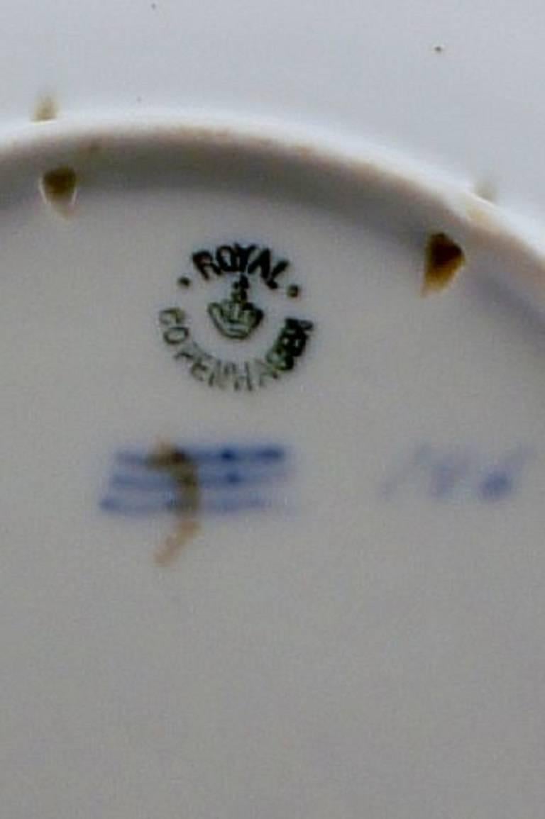 Cinque piatti natalizi e commemorativi di Royal Copenhagen 6
