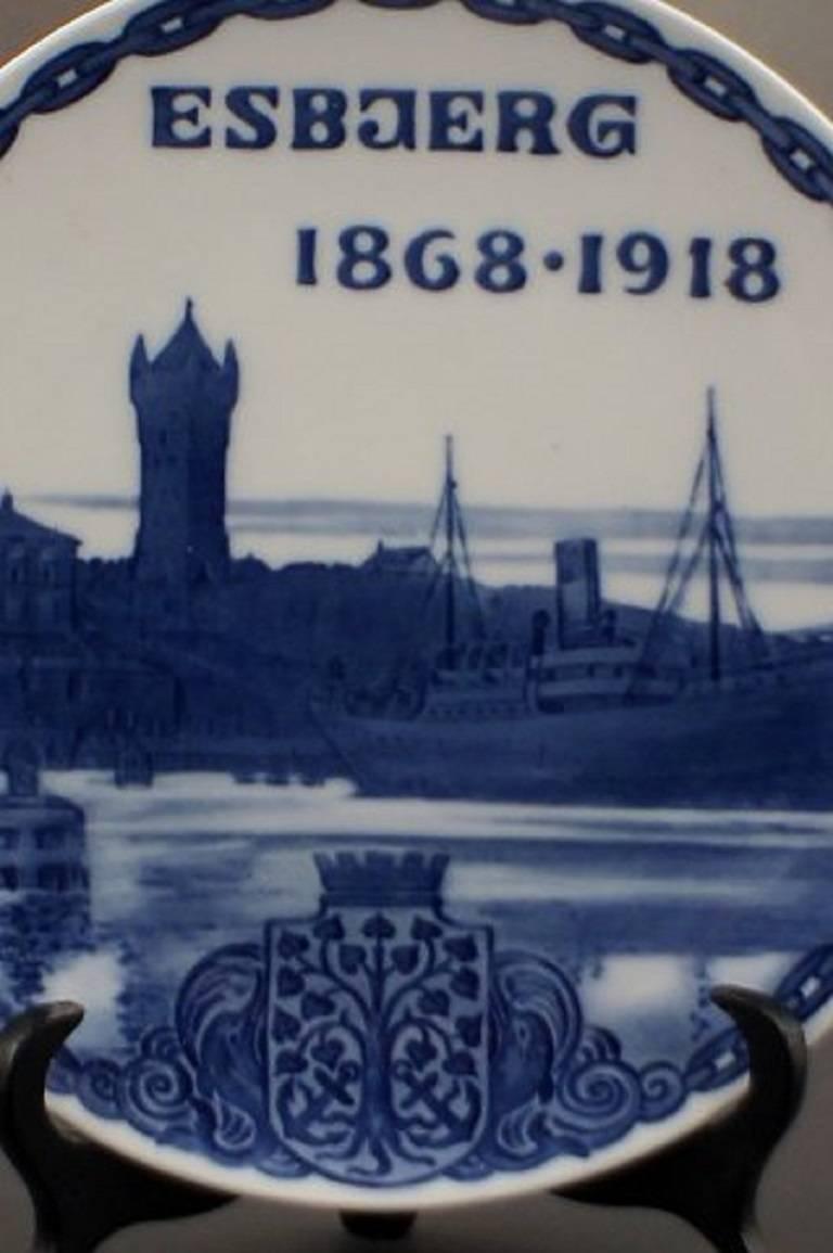Cinque piatti natalizi e commemorativi di Royal Copenhagen 3