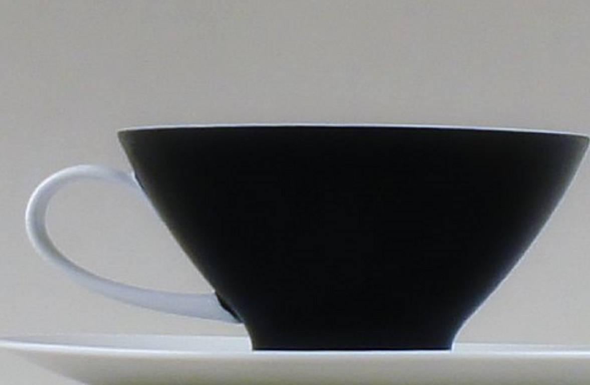 Rosenthal Coffee Service, Eight Sets, Coffee Cups, Saucers, Dessert Plates In Good Condition In København, Copenhagen
