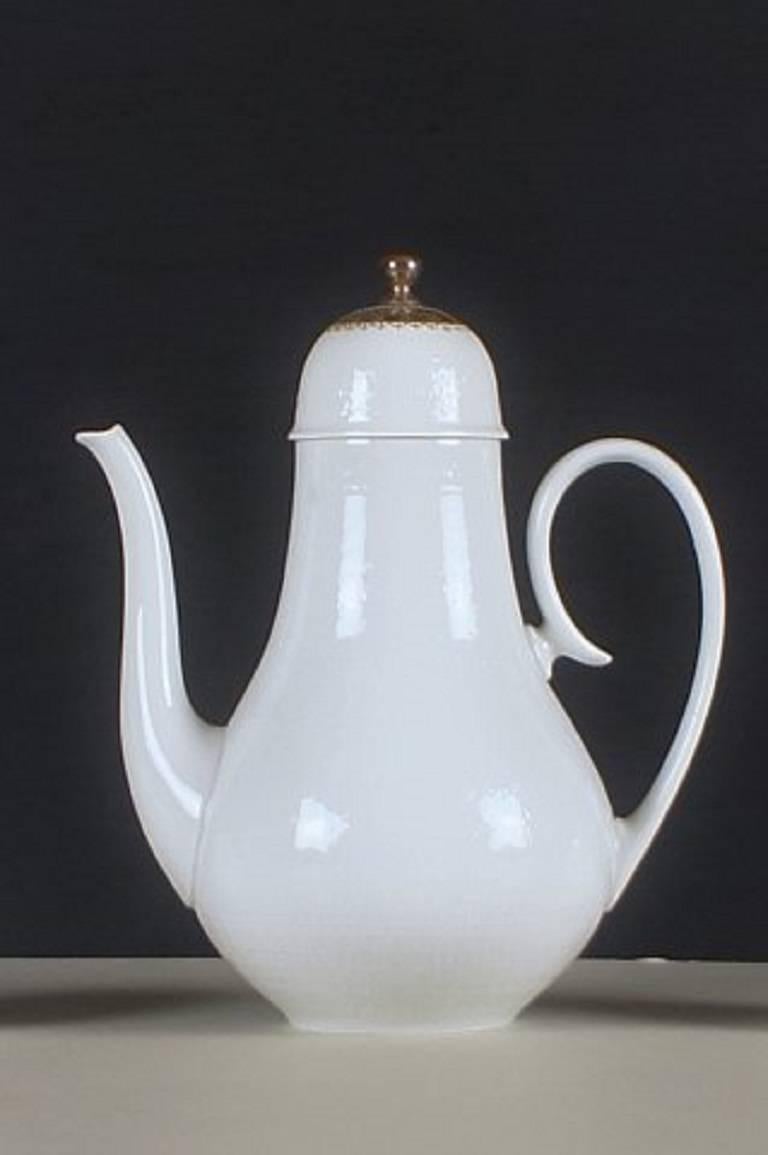 Rosenthal Bjorn Wiinblad, Demitasse Cup Service with Gold Decoration In Good Condition In København, Copenhagen