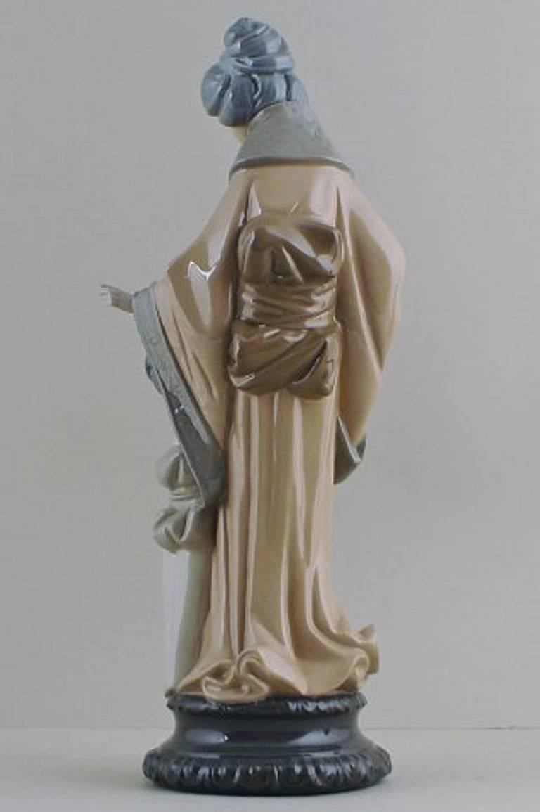 Japonisme Large Nao Porcelain Figurine, Japanese Mother and Daughter