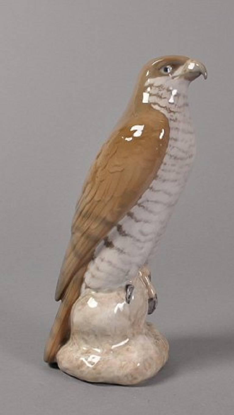 Scandinave moderne Grand fauconnier B&G, figurine en porcelaine, numéro 1892, conçu par Niels Nielsen en vente