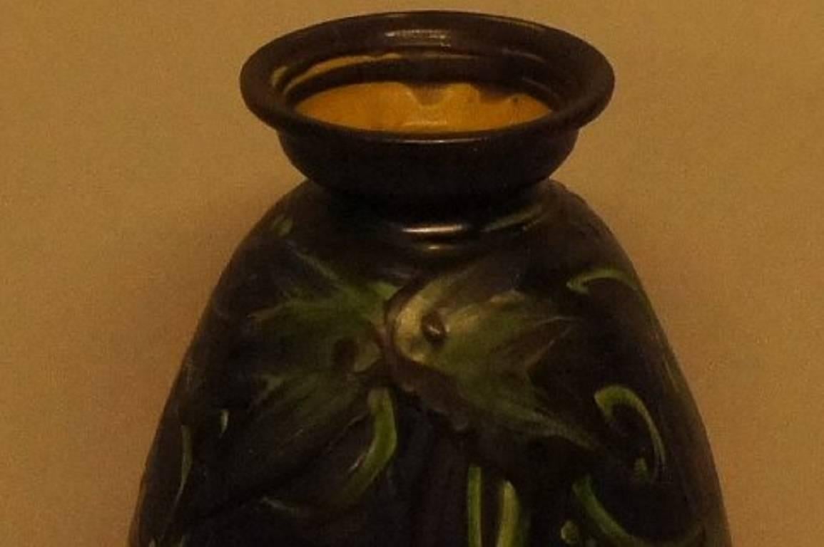 Large Kähler, HAK, glazed stoneware vase. 

In very good condition. Beautiful glaze.

Measures: Size: 33 cm. high. 20 cm. in diameter.