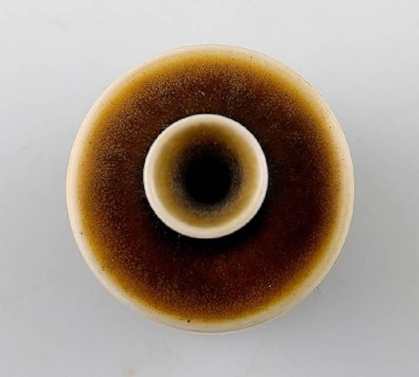 Scandinave moderne Vase unique en poterie faite à la main du studio Berndt Friberg, design suédois moderne en vente