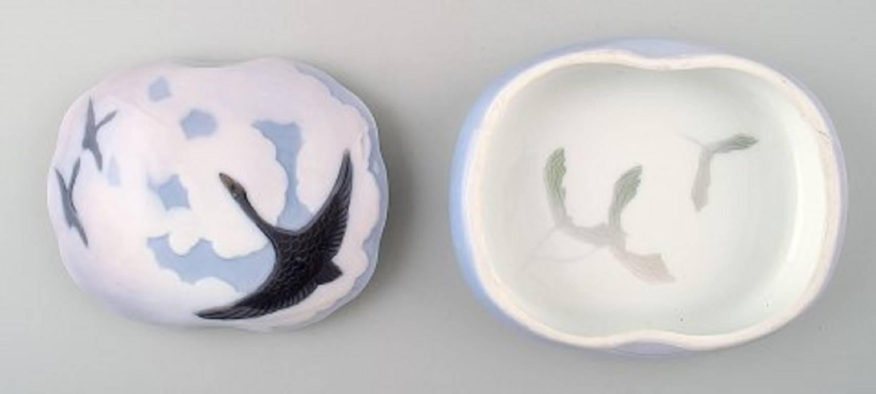 20th Century Rare Royal Copenhagen Art Nouveau Lidded Bowl with Swans No. 23/10 For Sale