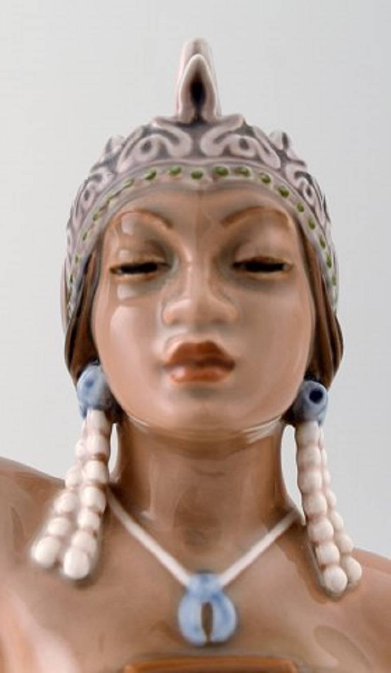 Rara Dahl Jensen, Dinamarca, Bailarina 1208 Figura oriental Bailarina de Sumatra Danés en venta