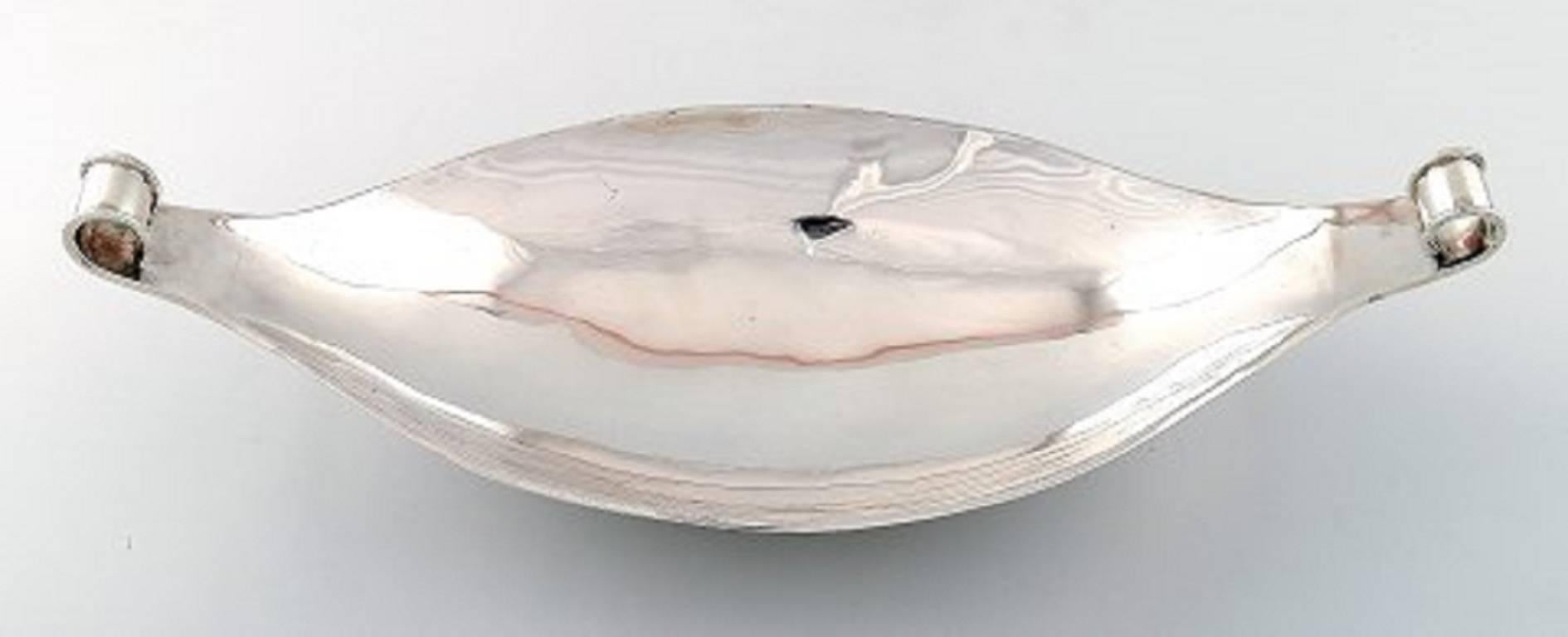 European Large Art Deco Centerpiece or Bowl in Sterling Silver, 1940s-1950s