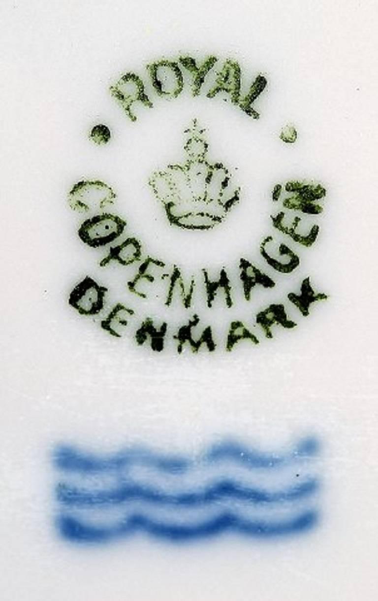 Danish Royal Copenhagen Flora Danica Dinner Plate