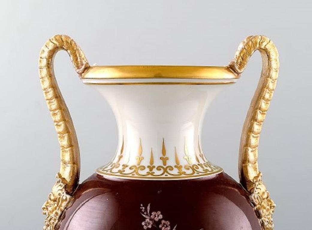 Große antike B&G Bing & Grondahl-Vase in Lila mit Henkeln in Gold, Bing & Grondahl (Dänisch) im Angebot