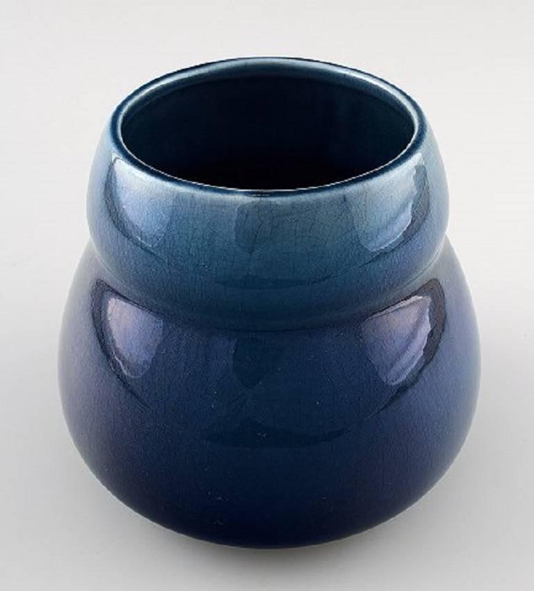 Swedish Pair of Rörstrand Art Deco Lidded Vases in Dark Blue Faience, Sweden, 1930-1940 For Sale