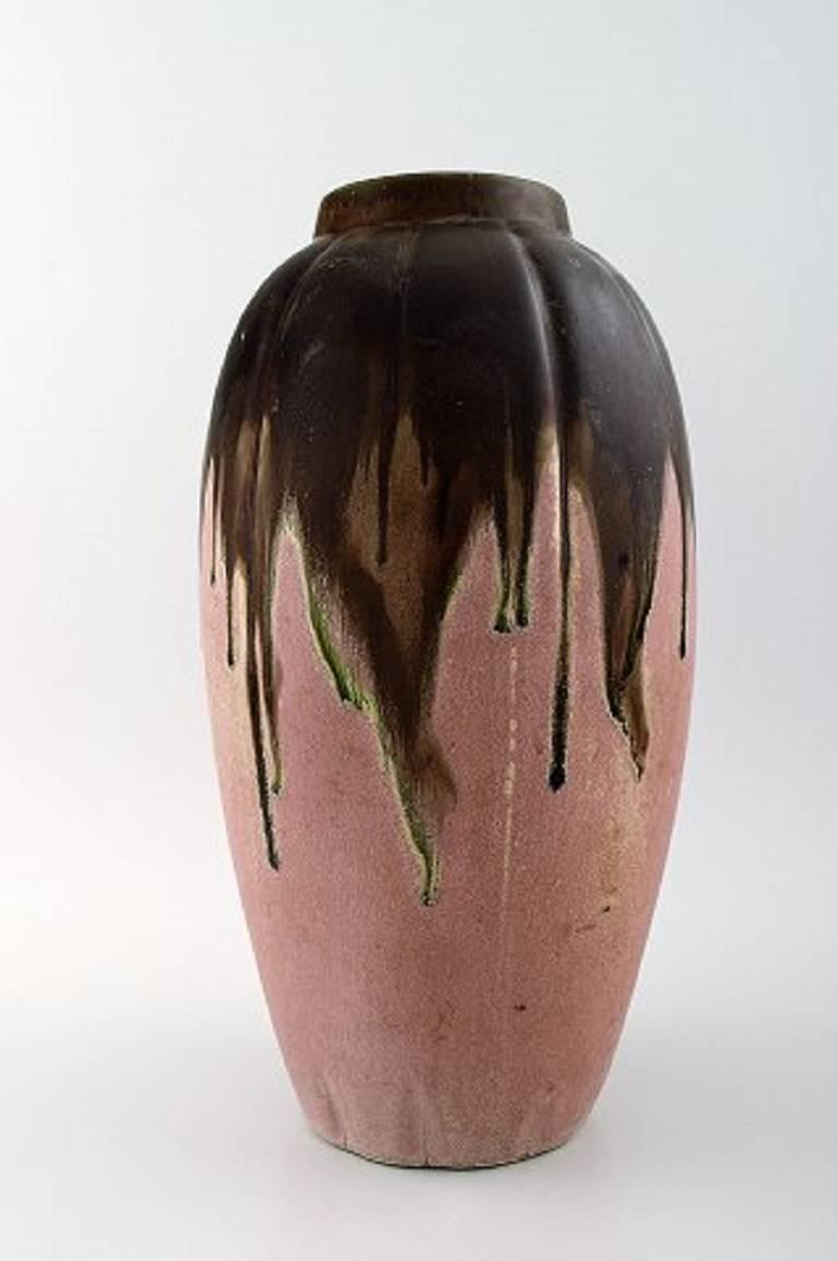 vases pottery