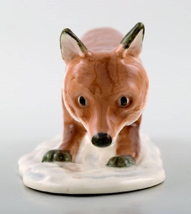 Rare royal Copenhagen figure, fox.

Design: Harald Wiberg.

Decoration number 373.

Factory 1st.

Measures: Height 8 cm. Length 21.5 cm.

In perfect condition.