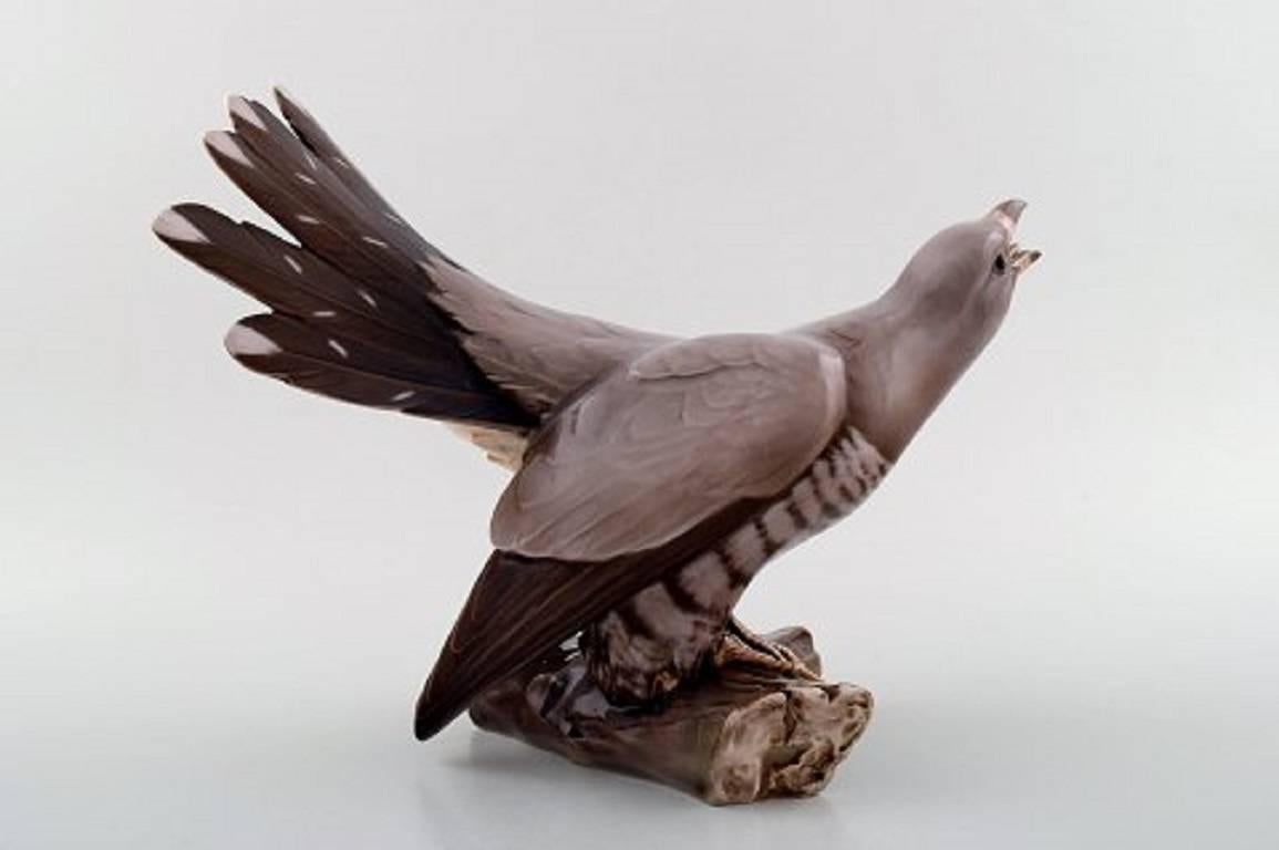 B&G/ Bing & Grondahl, cuckoo in porcelain no. 1770 after Dahl Jensen.

Factory 1st. In perfect condition.

Measures: Height 20.5 cm.