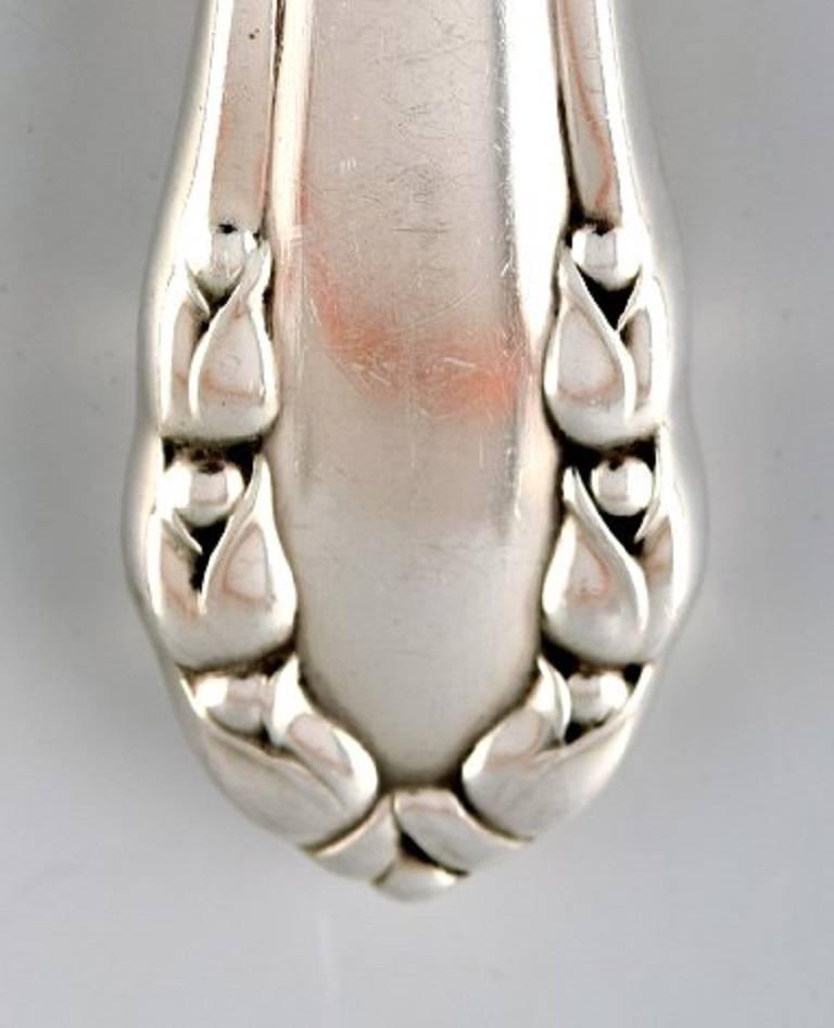 Georg Jensen Lily of the valley silver salad servers.

Measures 15 cm.

In good condition.

Early stamp.