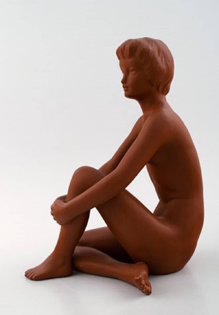 naked woman figure