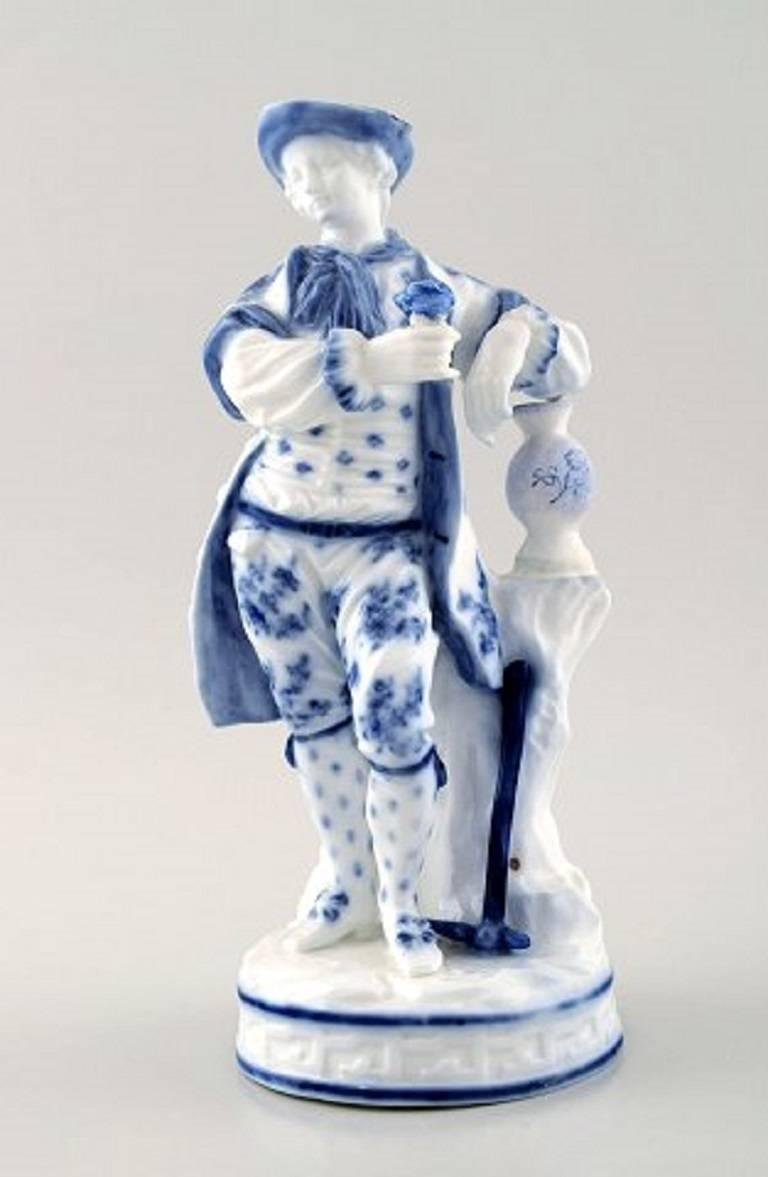 Two antique porcelain figurines, Meissen, 19th century

In very good condition. No chips.

Measures: 20 cm. x 9 cm.

Marked.