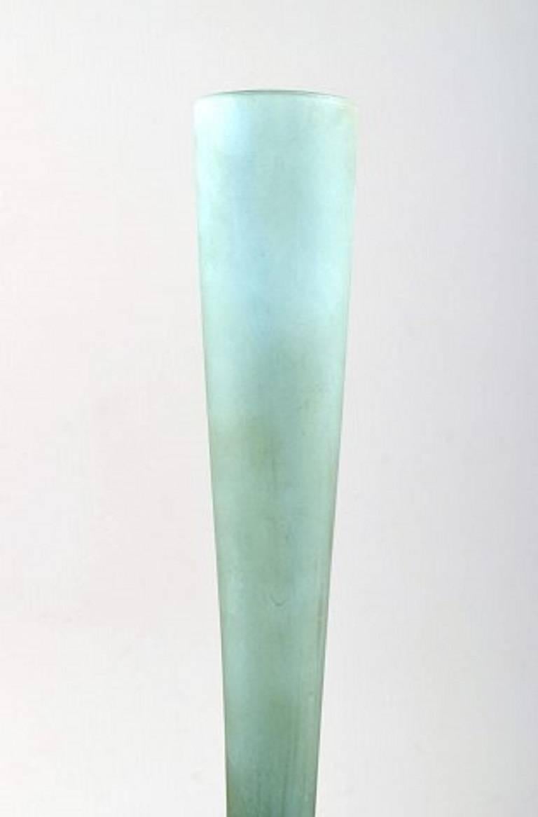 André Delatte for Daum, Nancy A Pair of Soliflore Art Glass Vases In Excellent Condition In Copenhagen, DK