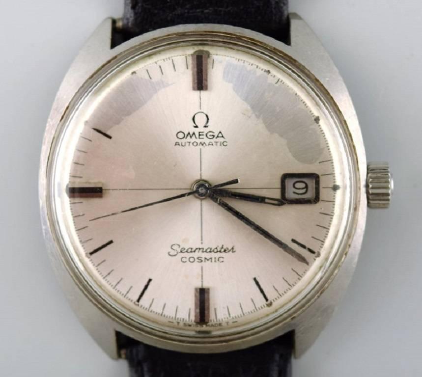 Omega seamaster cosmic automatic, vintage men's wrist watch, 1960s.

In very good condition.

The clock works.

Measures: Diameter 33 mm.