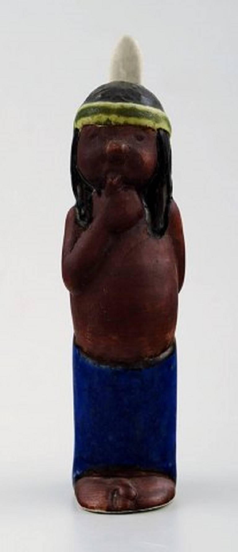 Milieu du XXe siècle Rolf Palm, Höganäs, Trois Indiens, figures uniques en céramique en vente