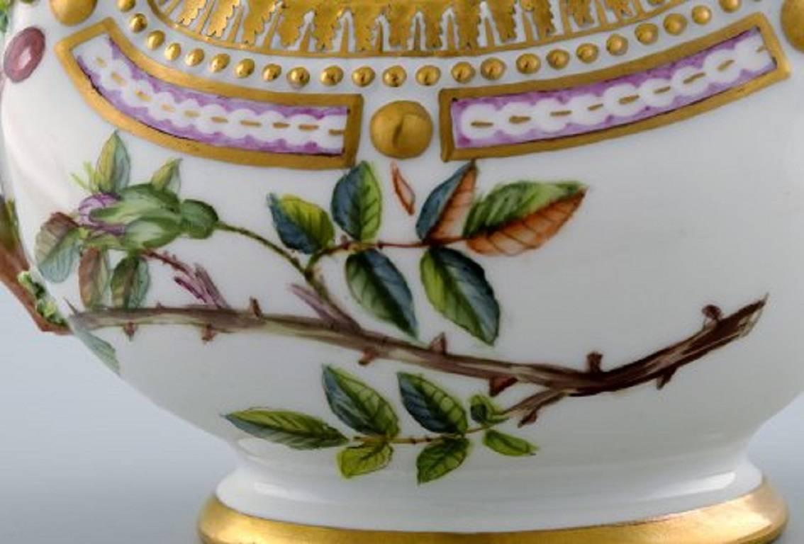 royal copenhagen gravy boat