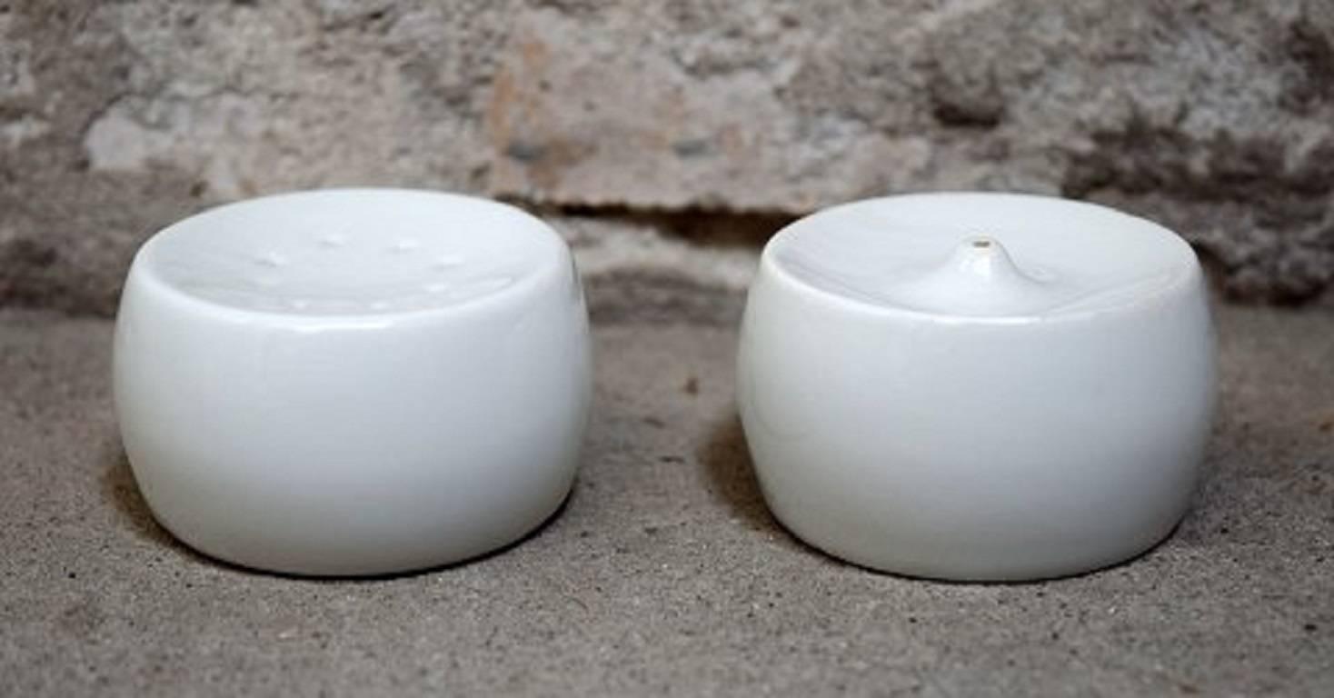 Bing & Grondahl, B&G, White Koppel, Six Person Dinner Service In Excellent Condition In Copenhagen, DK