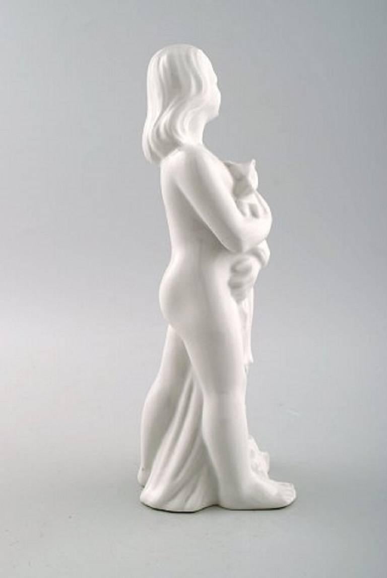 Harold Salomon for Rorstrand, White Glazed Figure of a Girl with Cat In Excellent Condition For Sale In Copenhagen, DK