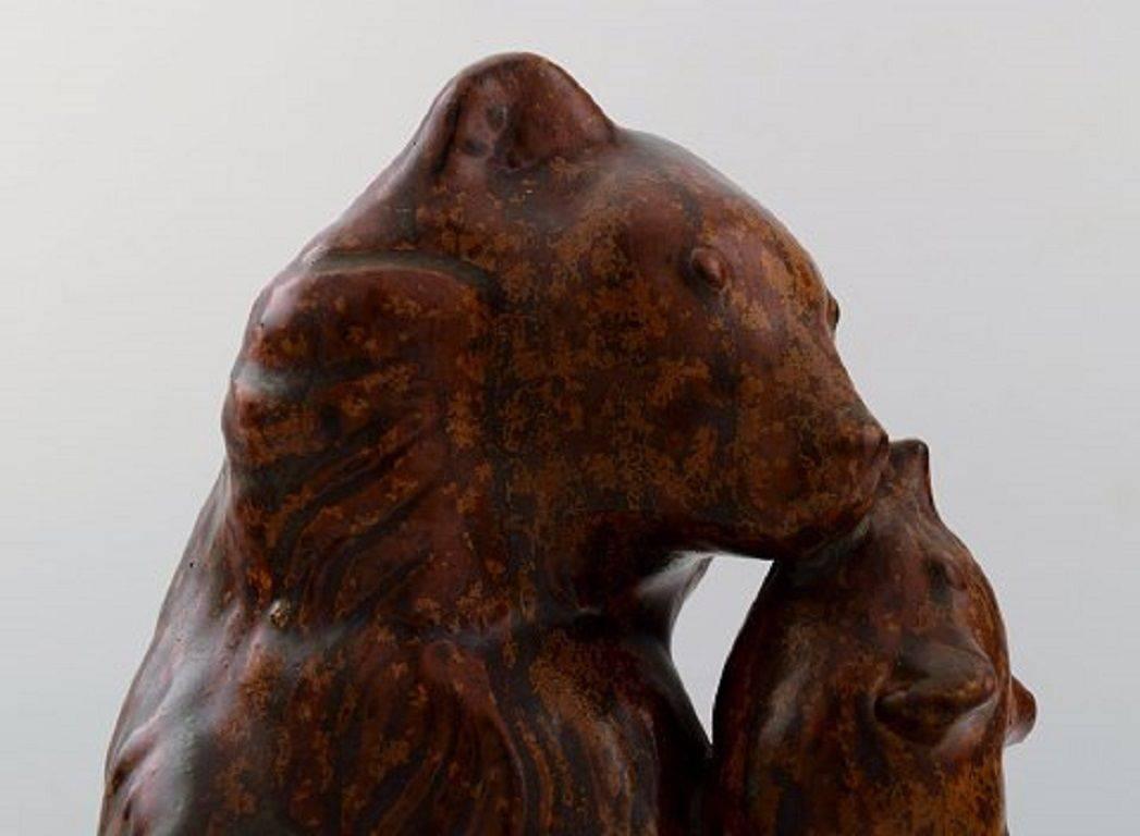Arne Bang Figure in Stoneware, Brown Bear with Cub In Excellent Condition In Copenhagen, DK