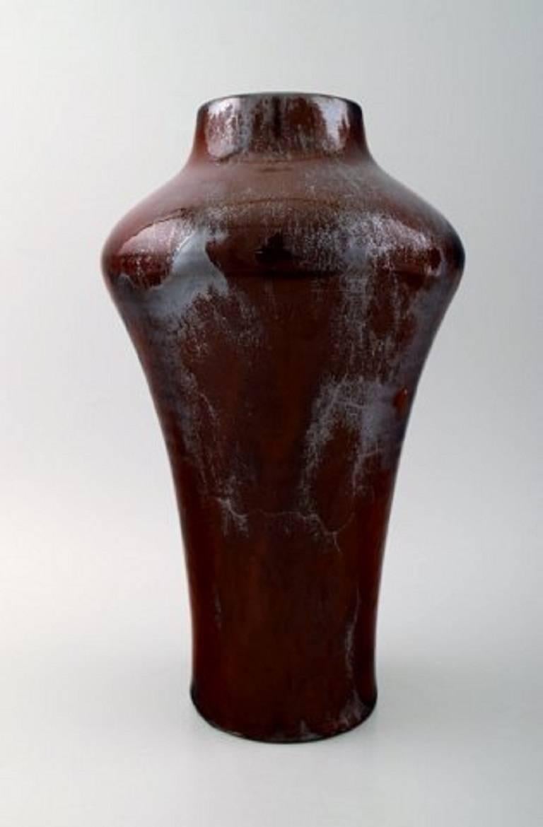 Große und beeindruckende Kahler-Keramikvase mit Glanzglasur, Karl Hansen Reistrup (Art nouveau) im Angebot