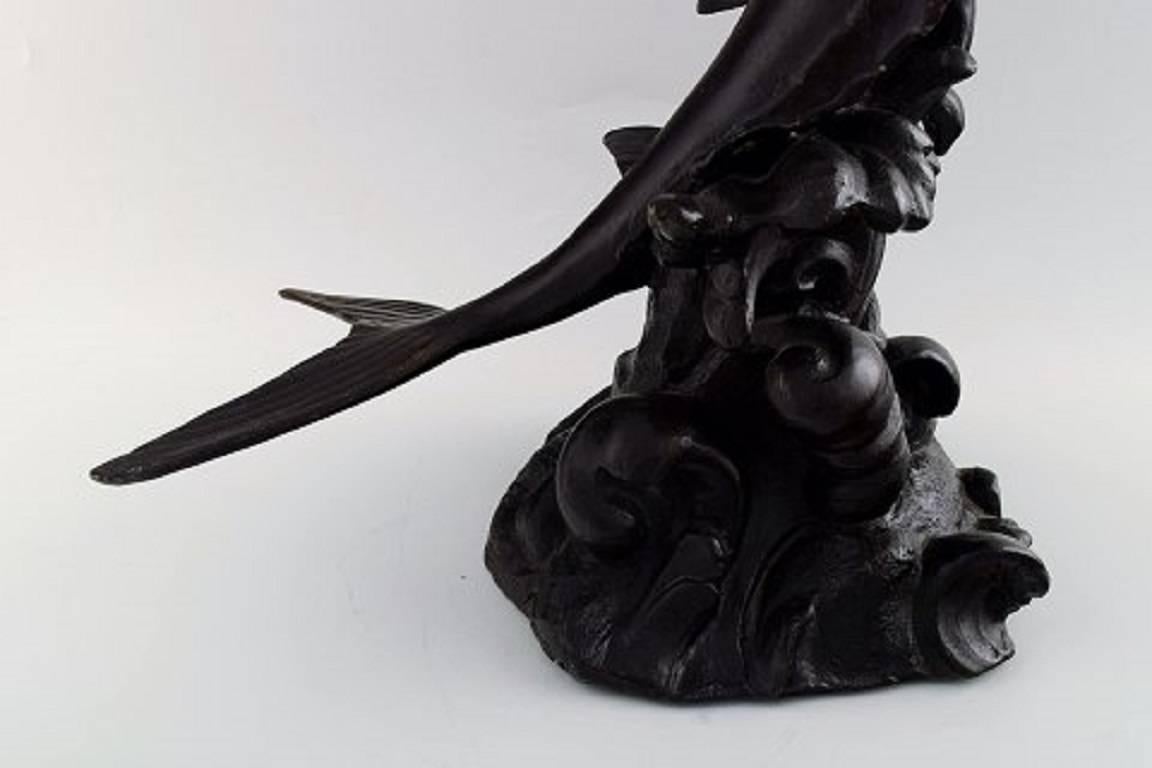 Monumentale Schwertfisch aus patinierter Bronze im Angebot 1