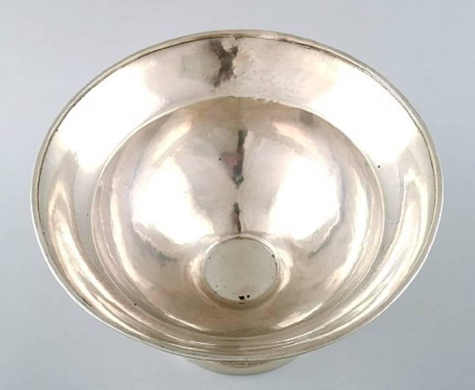 Art Deco Johan Rohde for Georg Jensen Bowl/Centrepiece, Lightly Hammered Sterling Silver