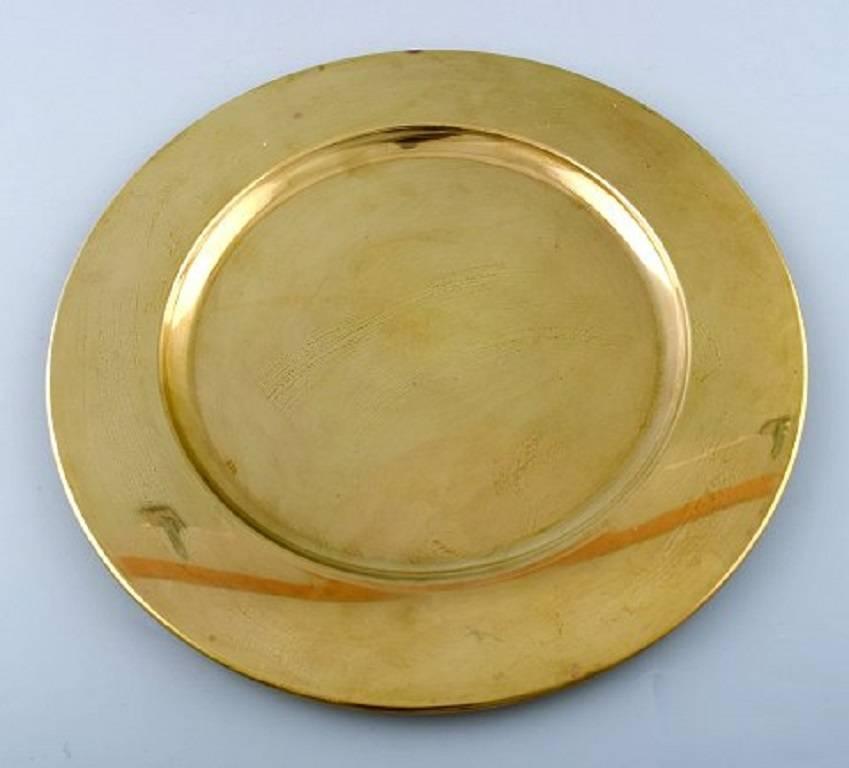 Set of 24 cover plates in brass.
Danish design 1960s.
In perfect condition, beautiful patina.
Measures: 27.3 cm.