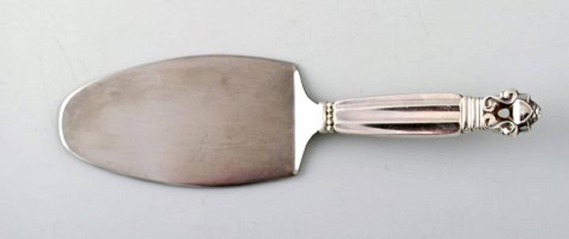 Georg Jensen acorn cake server, sterling silver.
Measures: Length 16 cm.
In very good condition.
Stamped.