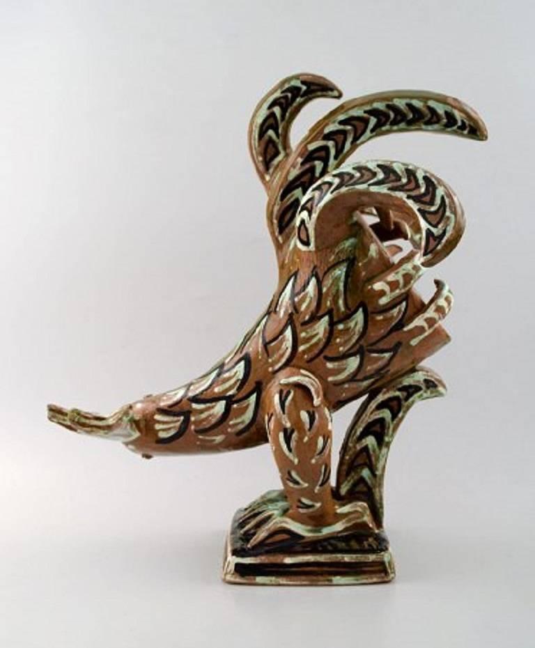 Helge Christoffersen Grande figure unique de coq.
Sculpture en céramique de haute qualité, belle glaçure. Atelier personnel.
Mesure 35 x 28 cm.
En parfait état.