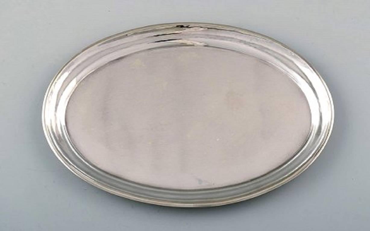 Georg Jensen silver tray # 223A.
Measures 22.5cm x 15.7cm.
In good condition.
Stamped after 1945.